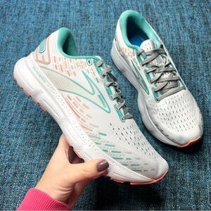 Brooks Glycerin 20 Running Shoes in Oyster Latigo Bay Coral